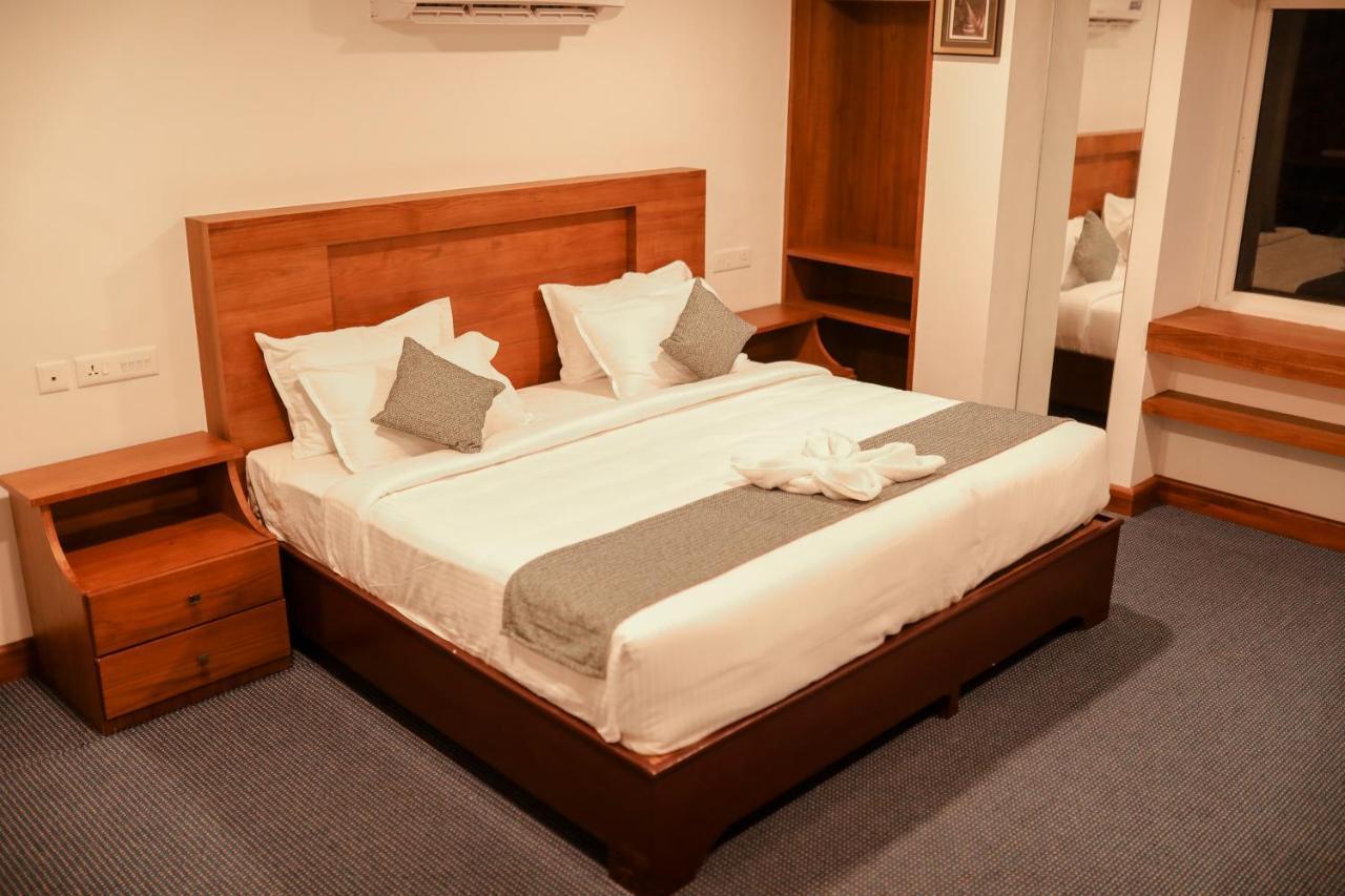 Mpsroyalsuites Perintalmanna 외부 사진