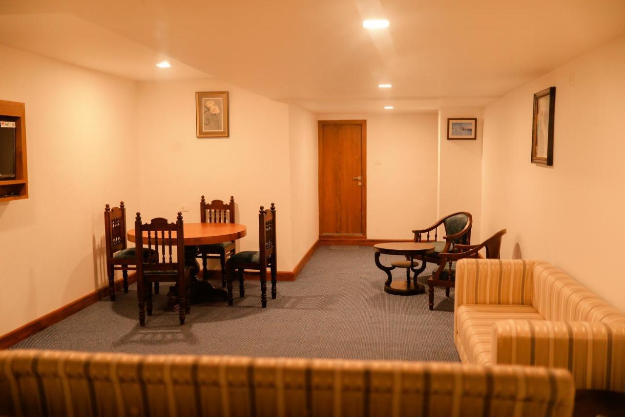 Mpsroyalsuites Perintalmanna 외부 사진