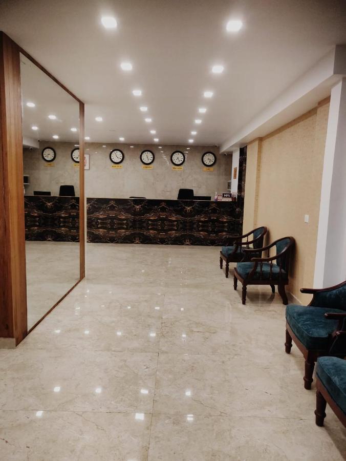 Mpsroyalsuites Perintalmanna 외부 사진